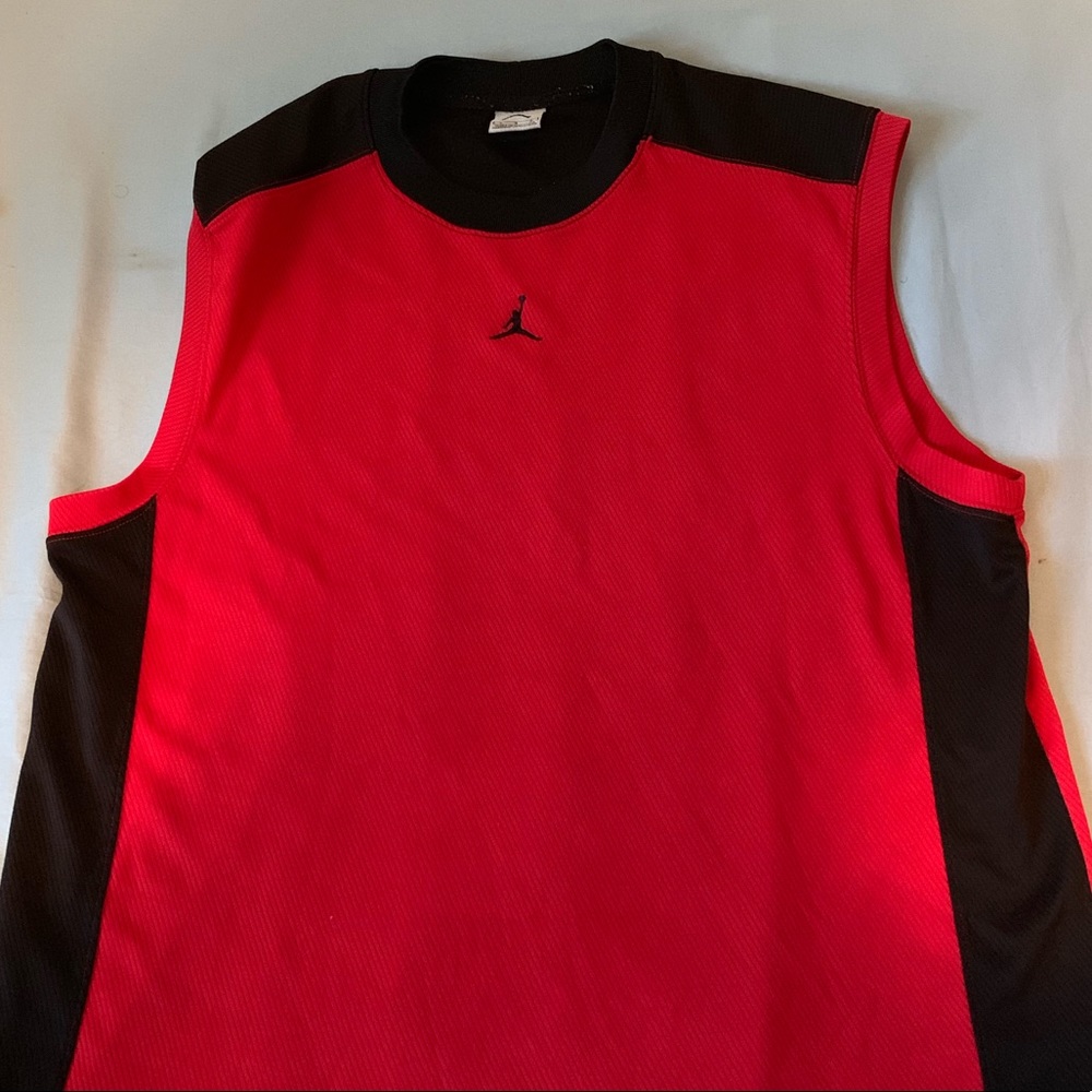 Sleeveless Jordan Shirt/Jersey Size L